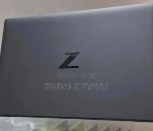 New Laptop HP ZBook Firefly G8 16GB Intel Core i7 SSD 512GB