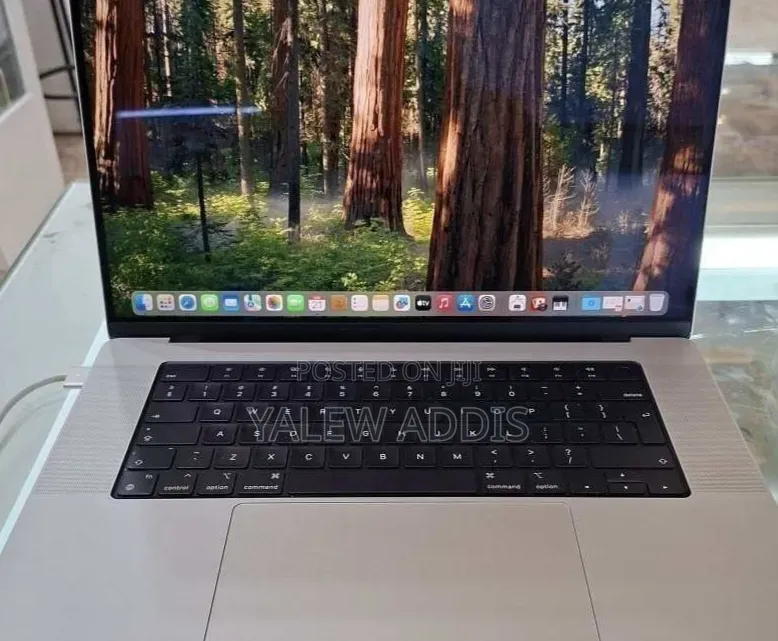 New Laptop Apple MacBook Pro 2021 M1 16GB Apple M1 SSD 1T