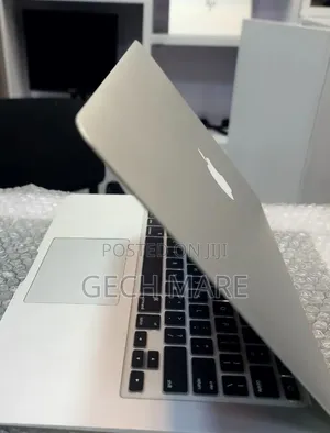New Laptop Apple MacBook Air 2017 8GB Intel Core i5 SSD 128GB