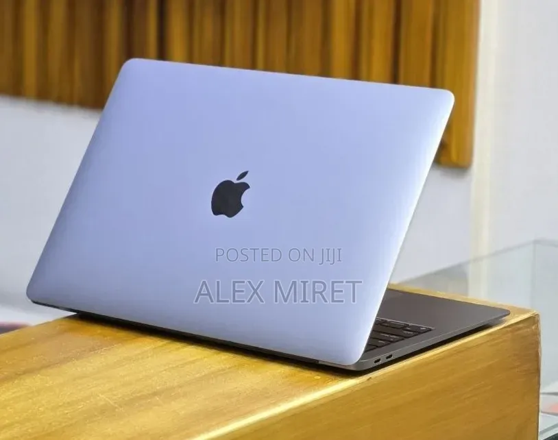 New Laptop Apple MacBook Air 2020 M1 16GB Apple M1 SSD 256GB