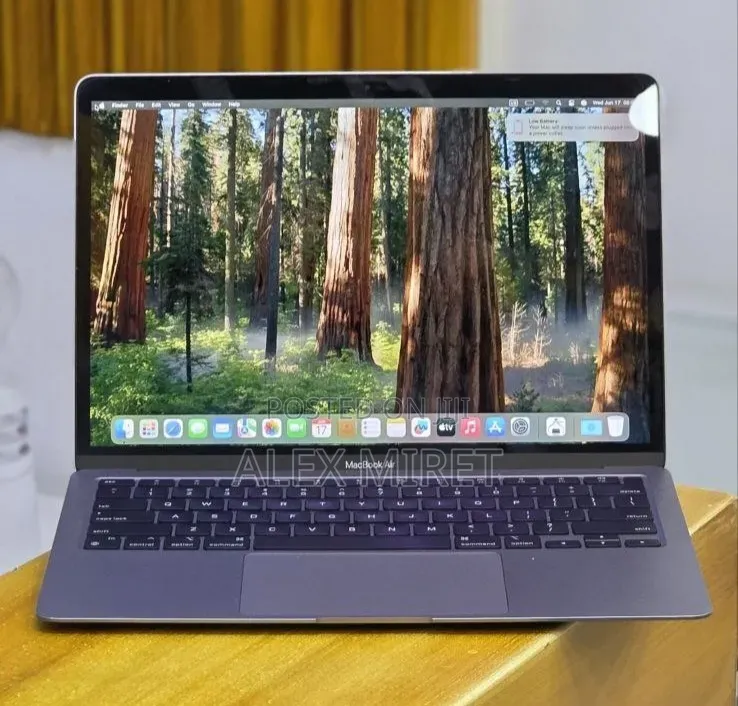 New Laptop Apple MacBook Air 2020 M1 16GB Apple M1 SSD 256GB