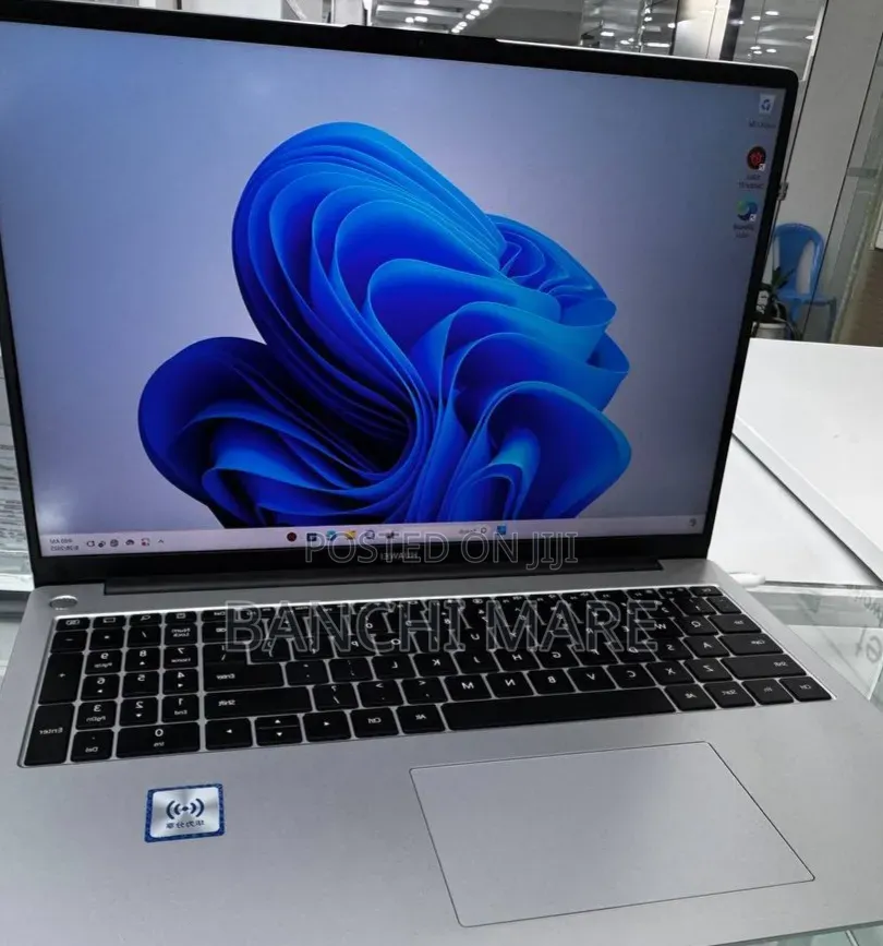 New Laptop Huawei 16GB Intel Core i5 SSD 512GB