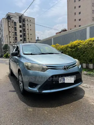 Toyota Yaris 2014 Silver