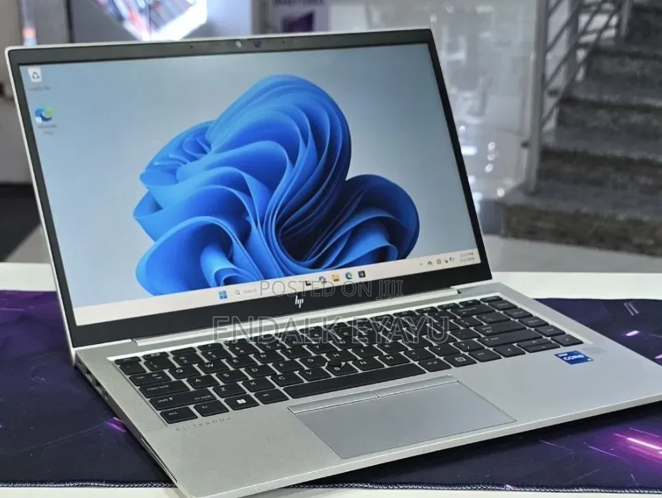 New Laptop HP EliteBook 840 G8 16GB Intel Core i5 SSD 512GB