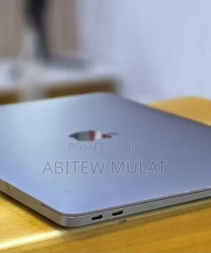 New Laptop Apple MacBook Air 2020 M1 16GB Apple M1 SSD 256GB