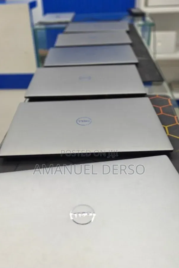 New Laptop Dell XPS 15 16GB Intel Core i7 SSD 512GB