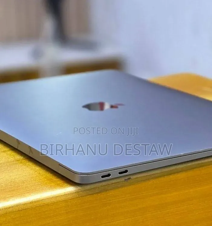 New Laptop Apple MacBook Air 2020 M1 16GB Apple M1 SSD 256GB
