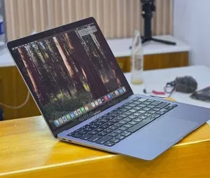New Laptop Apple MacBook Air 2020 M1 16GB Apple M1 SSD 256GB