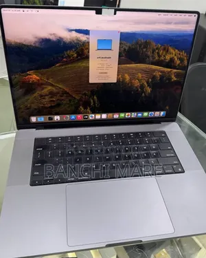 New Laptop Apple MacBook Pro 2021 M1 16GB Apple M1 SSD 512GB