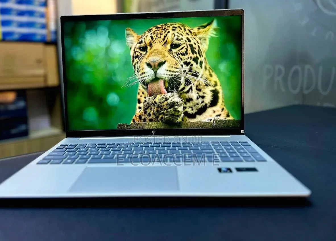 New Laptop HP 15 16GB Intel Core Ultra 7 SSD 1T