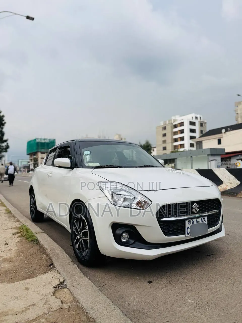 Suzuki Swift 2022 White