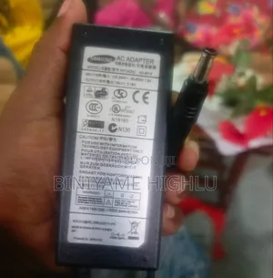 Samsung 19 Volt 3.16 Laptop Charger
