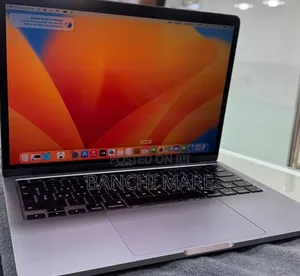 New Laptop Apple MacBook Pro 2020 8GB Intel Core i5 SSD 256GB