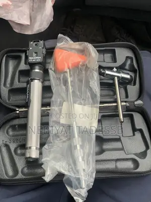 Welch Allyn Ophthalmoscope With 2 Medical Hammers