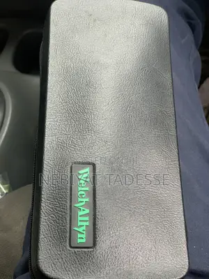 Welch Allyn Ophthalmoscope With 2 Medical Hammers
