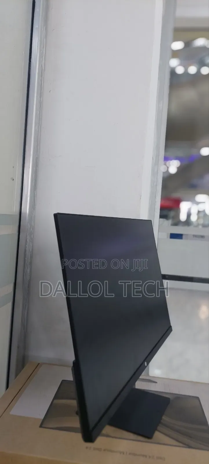 HP 27 Inch Monitor