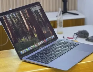 New Laptop Apple MacBook Air 2020 M1 16GB Apple M1 SSD 256GB