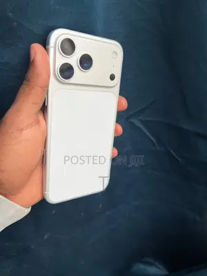 New Apple iPhone 17 Pro Max 512 GB Silver