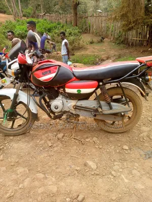 Bajaj Boxer 150 UG 2024 White