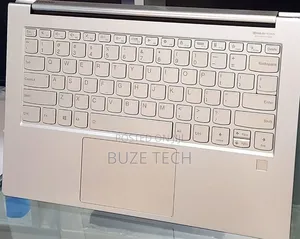 New Laptop Lenovo Yoga 9i 16GB Intel Core i7 SSD 512GB