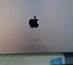 New Laptop Apple MacBook Pro 2021 M1 16GB SSD 512GB