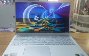 New Laptop Dell Inspiron 15 7501 16GB Intel Core i7 SSD 512GB
