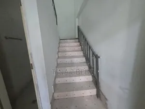 4bdrm House in Akaky Kaliti for sale