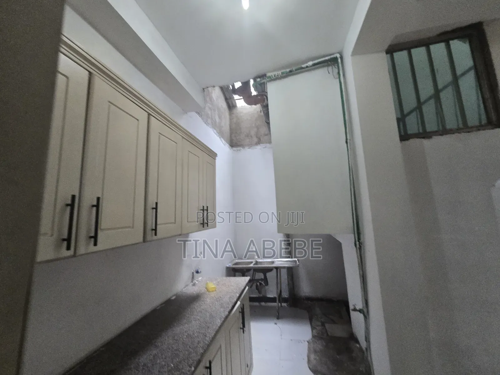 4bdrm House in Akaky Kaliti for sale