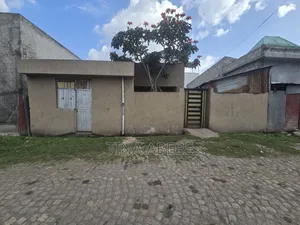 5bdrm Villa in Akaky Kaliti for sale