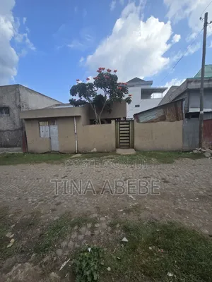 5bdrm Villa in Akaky Kaliti for sale