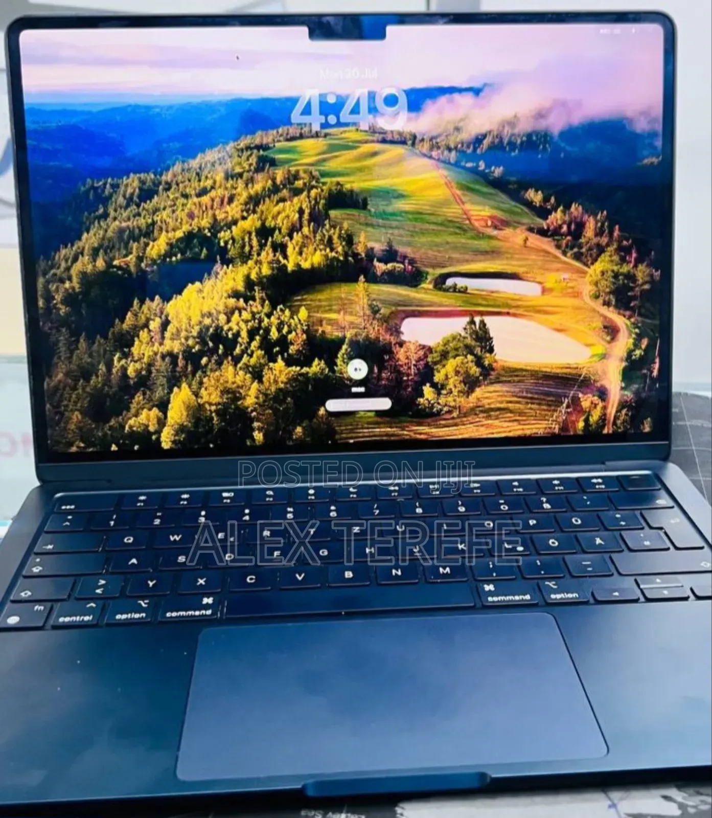 New Laptop Apple MacBook Air 2022 M2 16GB Apple M2 SSD 512GB