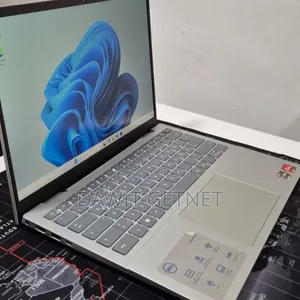 New Laptop Dell Inspiron 15 16GB AMD Ryzen 7 SSD 1T
