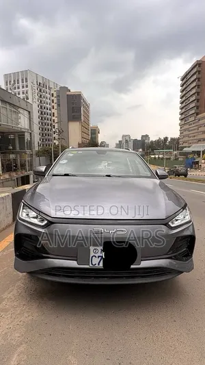 New BYD E2 43 kWh 94 hp FWD 2025 Silver