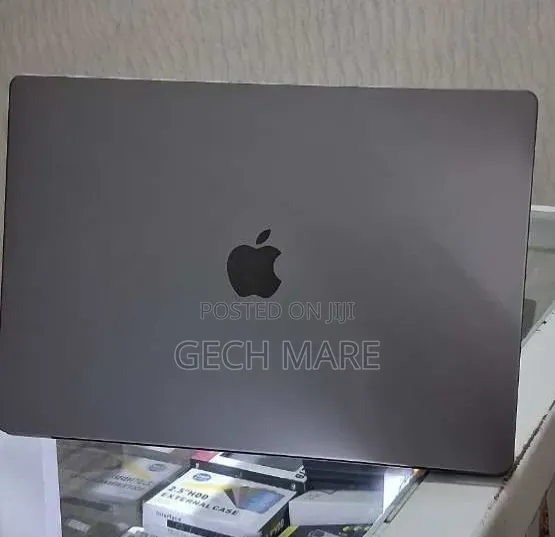 New Laptop Apple MacBook Pro 2021 M1 Max 32GB Apple M1 Max SSD 1T