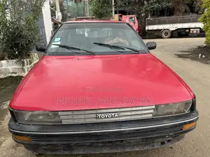 Toyota Corolla Hatchback 1990 Red