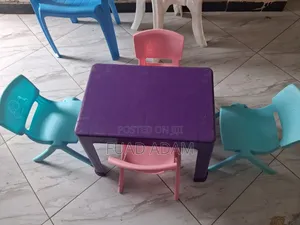 Children’s Plastic Chairs የልጆች የፕላስቲክ ወንበሮች – ለመዋዕለ ሕፃናትና ለቤት