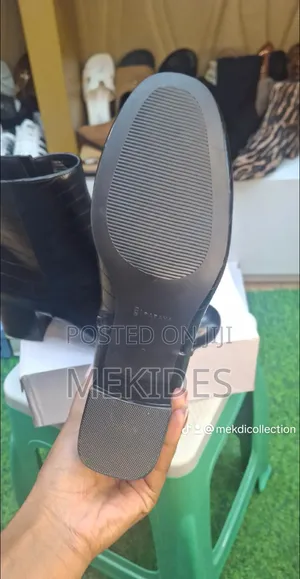 Boots Black