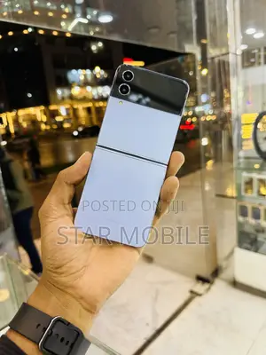 Samsung Galaxy Z Flip4 128 GB