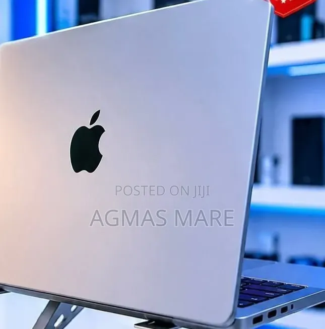 New Laptop Apple MacBook Pro 2021 M1 16GB Apple M1 Pro SSD 512GB
