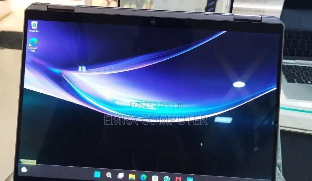 New Laptop HP 16GB Intel Core Ultra 7 SSD 1T