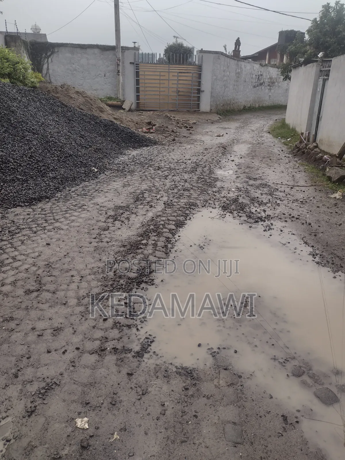 G+4/G+5Development Land for Sale in Kera,Near Alem Pension200+Sq.m