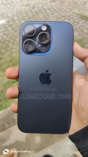 Apple iPhone 15 Pro 256 GB Blue