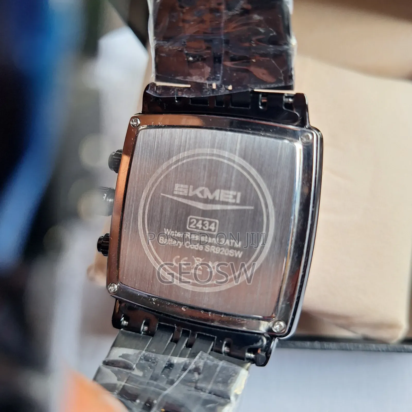 Original SKMEI 2434 Men's Wristwatch in Brand-New Condition.