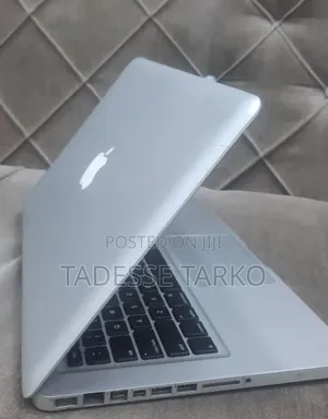 New Laptop Apple MacBook Pro 2012 4GB Intel Core i5 HDD 320GB