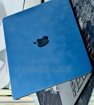 New Laptop Apple MacBook Air 2022 M2 16GB Apple M2 SSD 512GB