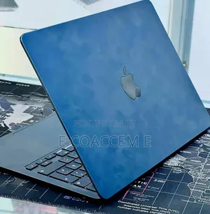 New Laptop Apple MacBook 16GB SSD 512GB