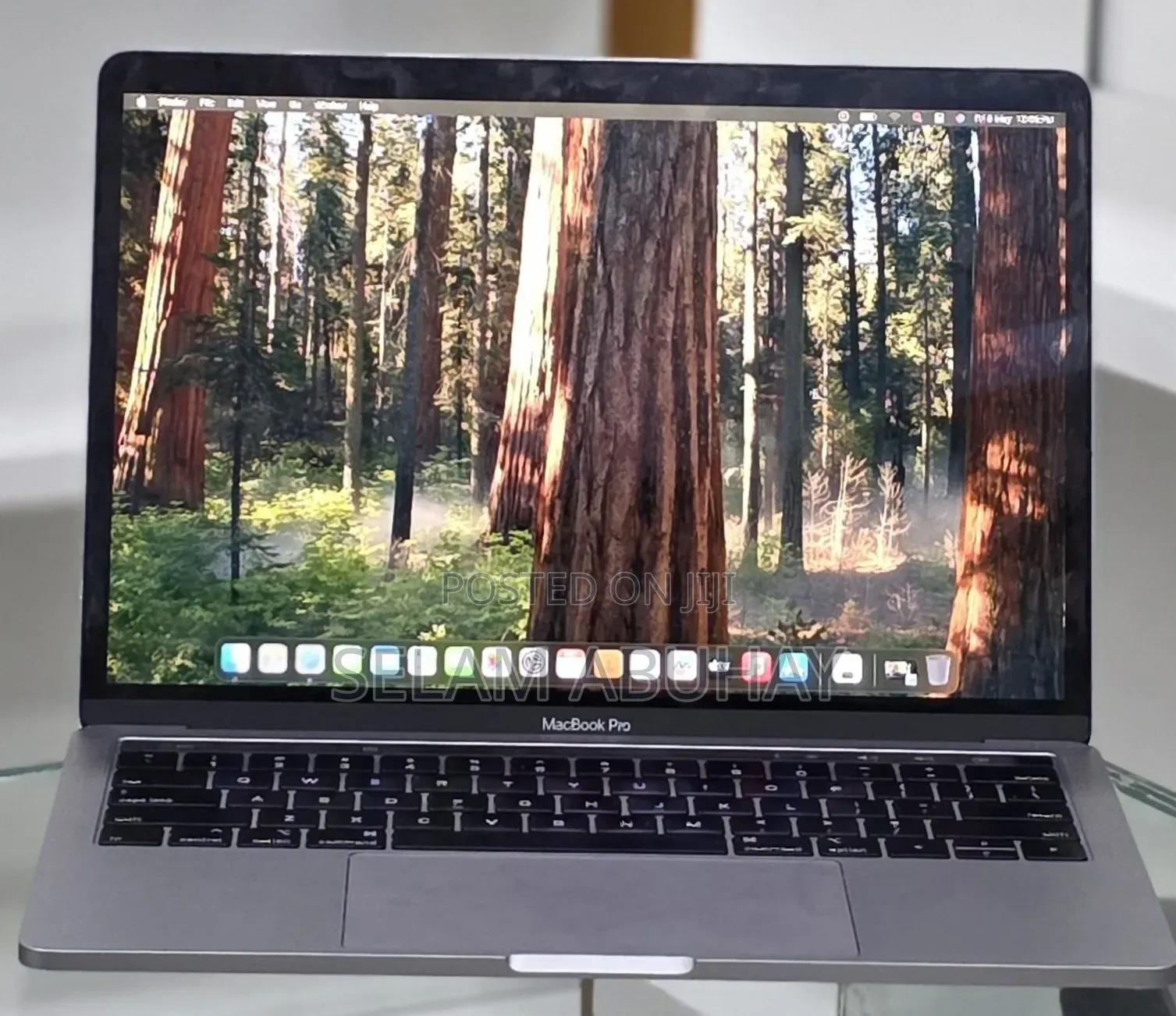 New Laptop Apple MacBook Pro 2019 16GB Intel Core i7 SSD 256GB