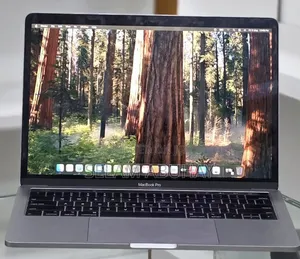 New Laptop Apple MacBook Pro 2019 16GB Intel Core i7 SSD 256GB