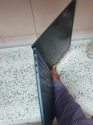 New Laptop HP 4GB AMD Ryzen 7 SSD 256GB