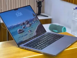 New Laptop Apple MacBook Pro 2021 M1 32GB Apple M1 Pro SSD 512GB